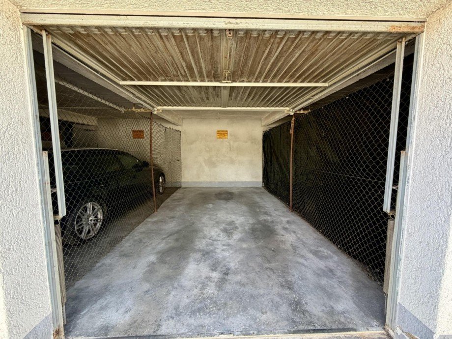 Garage Mehrfamilienhaus M�nchengladbach