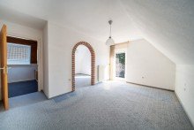 Kinderzimmer Reserviert! Freistehendes Einfamilienhaus wartet auf neuen Besitzer!