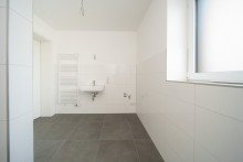 Badezimmer Bezugsfertige Neubauwohnung in City-Lage