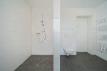 Badezimmer Bezugsfertige Neubauwohnung in City-Lage