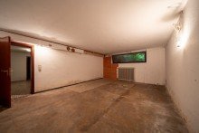 Keller Haus mit M�glichkeiten: 
Wohnen, Vermieten oder Mehrgenerationenkonzept