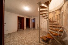 Keller Haus mit M�glichkeiten: 
Wohnen, Vermieten oder Mehrgenerationenkonzept