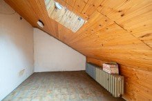 Ankleidezimmer Haus mit M�glichkeiten: 
Wohnen, Vermieten oder Mehrgenerationenkonzept