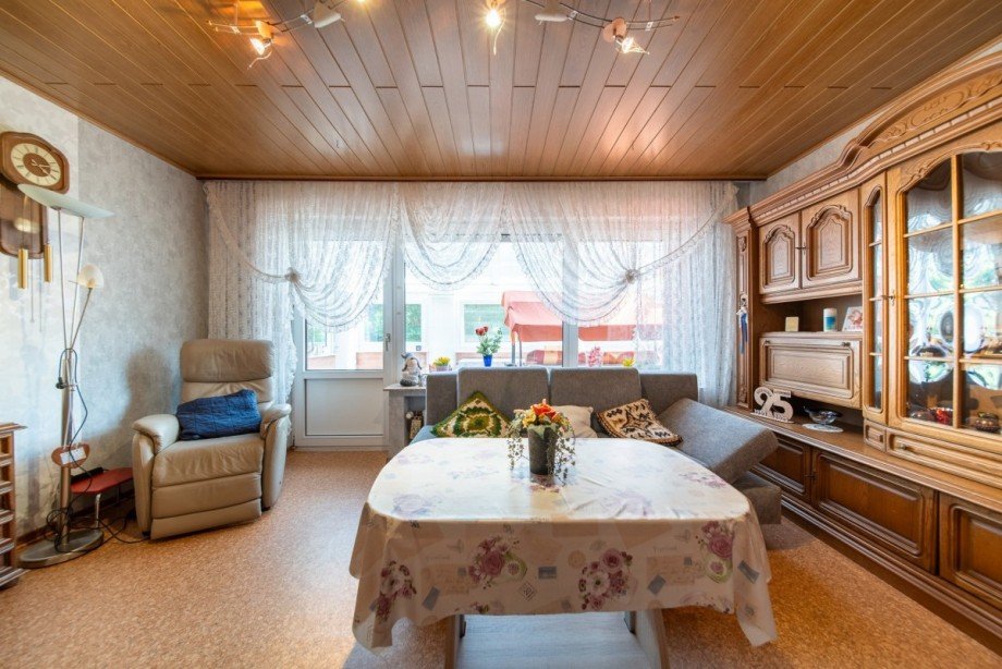 Wohnzimmer mit Zugang zum Wintergarten Einfamilienhaus Kleve