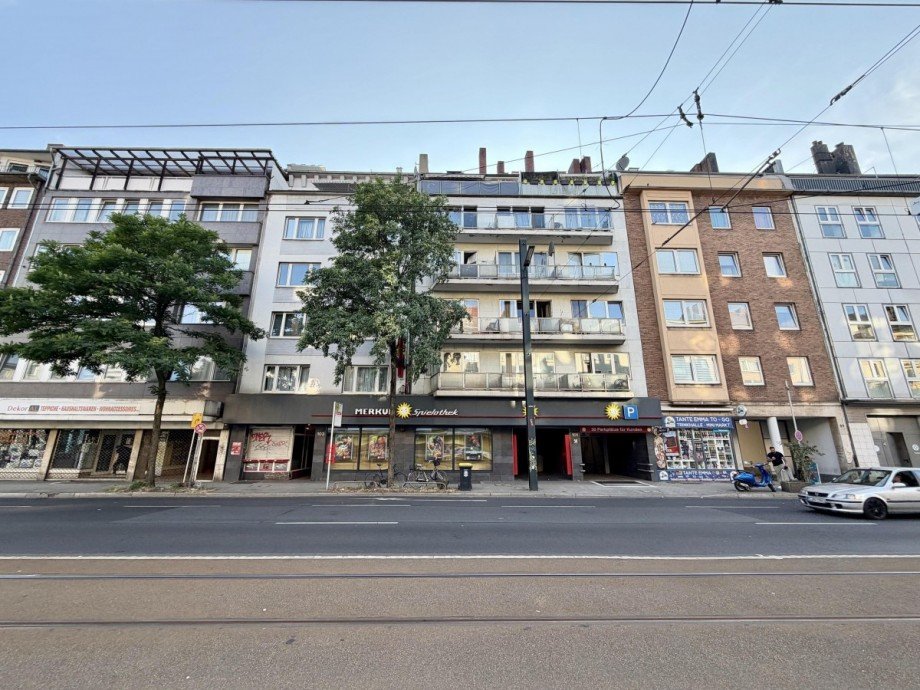 Au�enansicht Wohn- / Gesch�ftshaus D�sseldorf