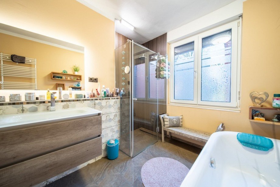 Badezimmer B�rohaus Kleve