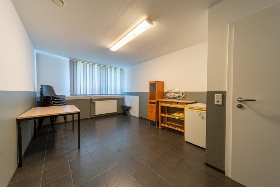 B�roraum III Halle Kleve
