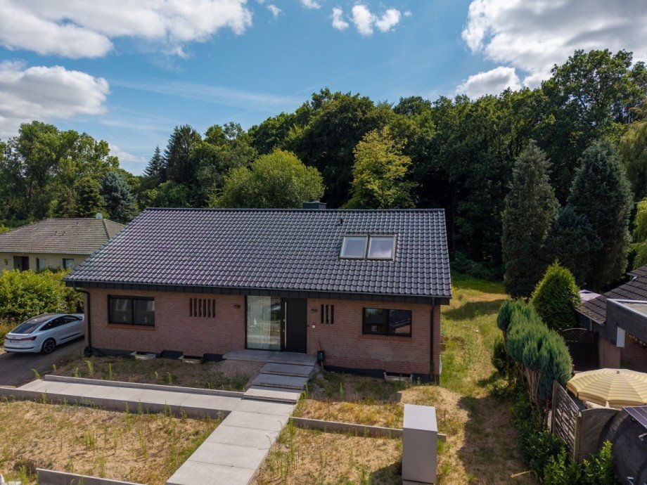 DJI_20260723152856_0146_D-HDR Einfamilienhaus Bedburg-Hau
