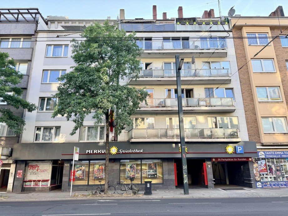 Au�enansicht Wohn- / Gesch�ftshaus D�sseldorf
