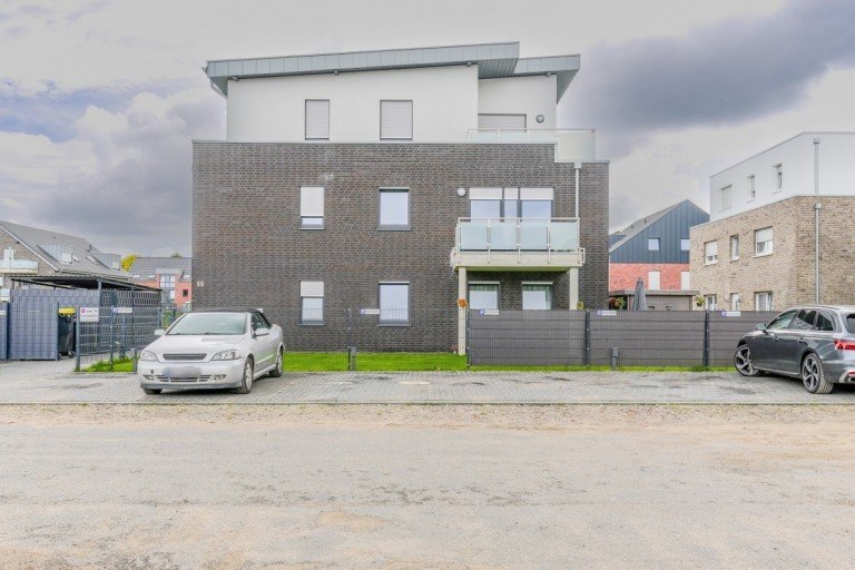 Au�enansicht Bedburg-Hau - Hasselt Etagenwohnung Neuwertige 4-Zimmer-Wohnung mit gehobener Ausstattung, Balkon und PKW-Stellplatz