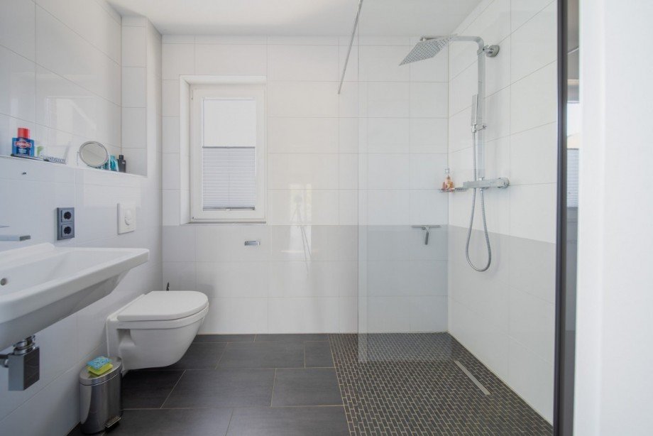 Badezimmer Doppelhaush�lfte Xanten