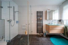 Badezimmer EG Gro�z�giges Wohnen in Grenzn�he