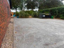 3377 Parkfl�che Dachgeschosswohnung mit Balkon und PKW-Stellplatz