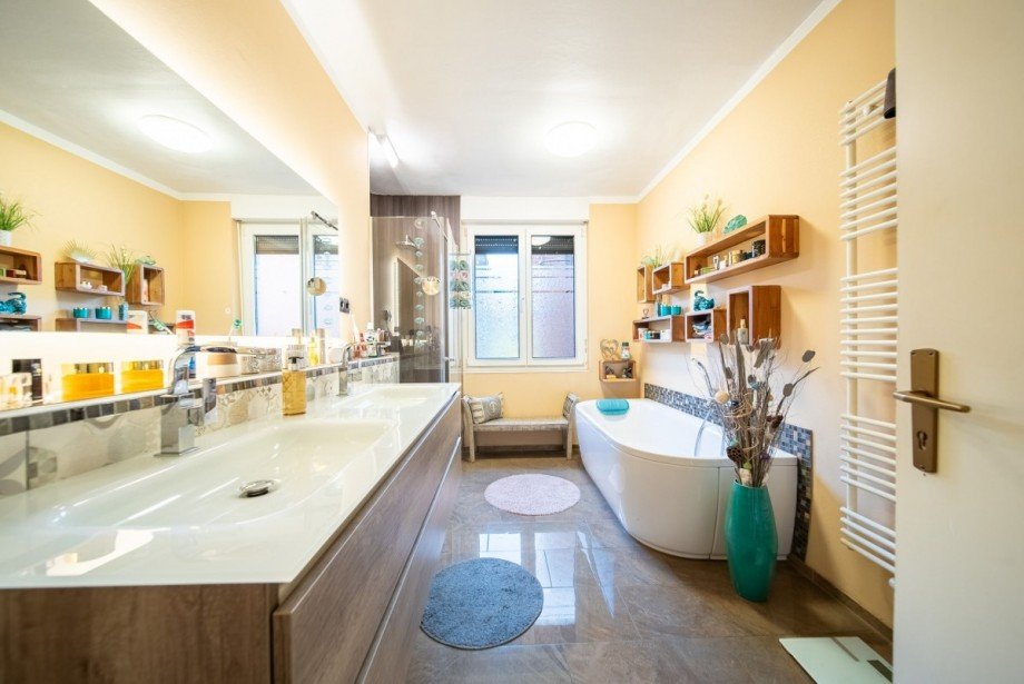 Badezimmmer B�rohaus Kleve