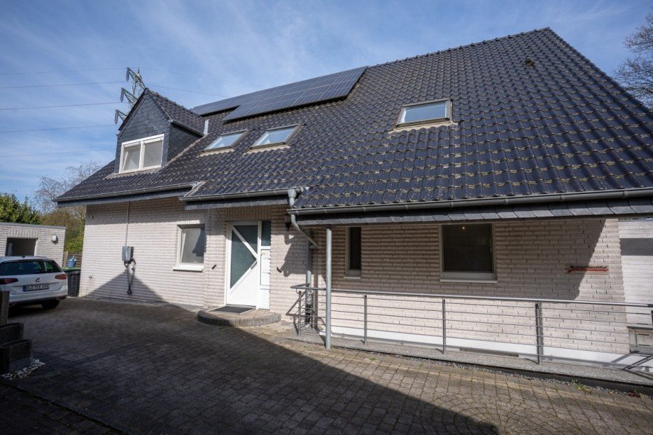 Au�enansicht Westen Mehrfamilienhaus Bedburg-Hau